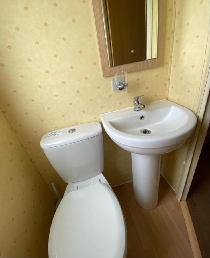 Cosy caravan Kingston upon Hull Exterior foto